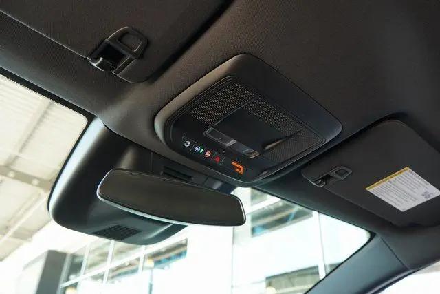 2025 Chevrolet Equinox LT 2