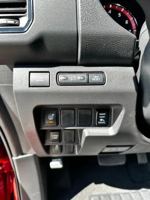 2023 Nissan Frontier Crew Cab PRO-X 4x2