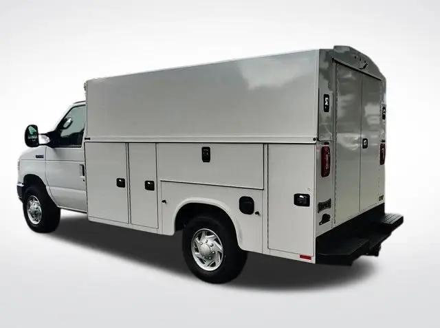 2026 Ford E-350 Cutaway E-Series Cutaway