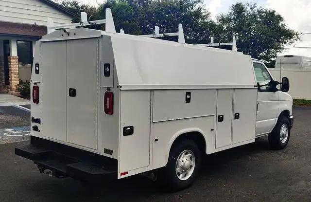 2025 Ford E-350 Cutaway E-Series Cutaway