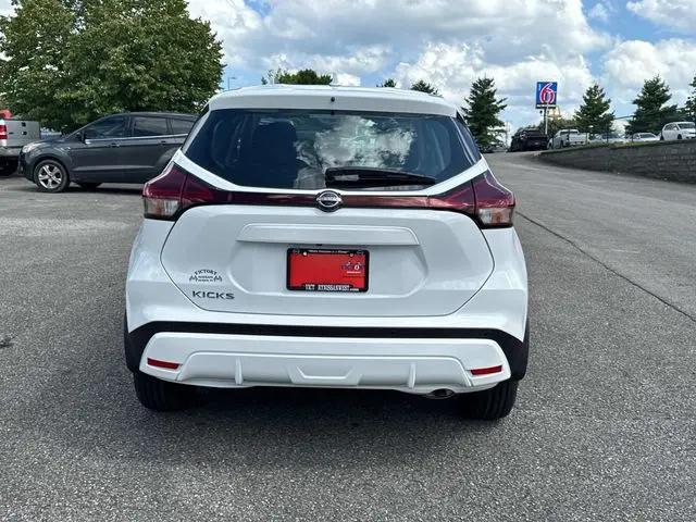 2025 Nissan Kicks S