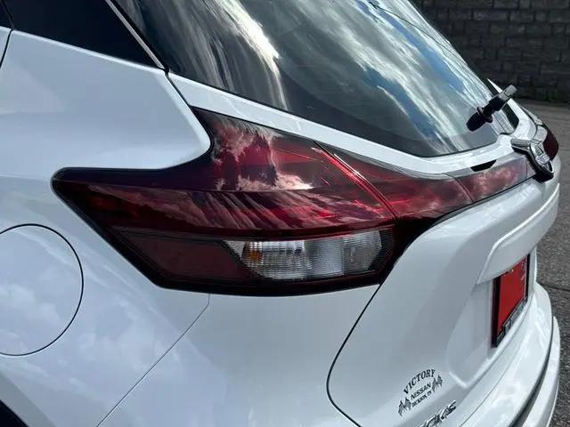 2025 Nissan Kicks S