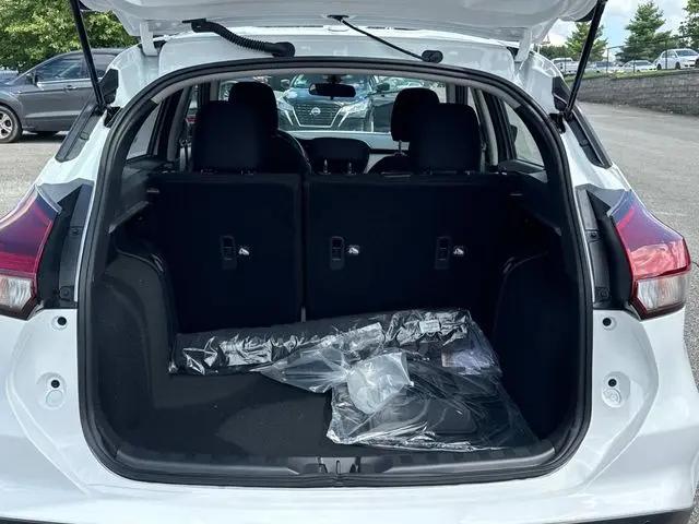 2025 Nissan Kicks S