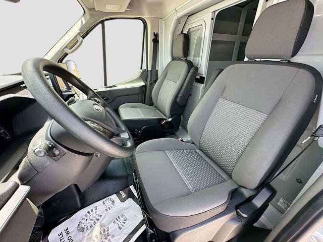 2025 Ford Transit Cutaway Base