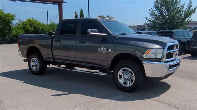 2018 RAM 3500 Tradesman Crew Cab 4x4 64 Box
