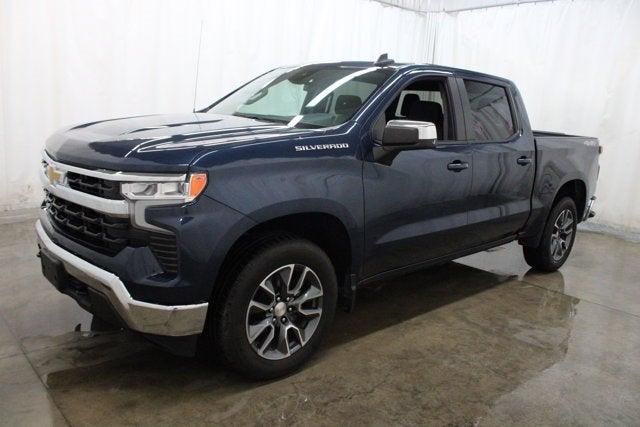 2022 Chevrolet Silverado 1500 4WD Crew Cab Standard Bed LT