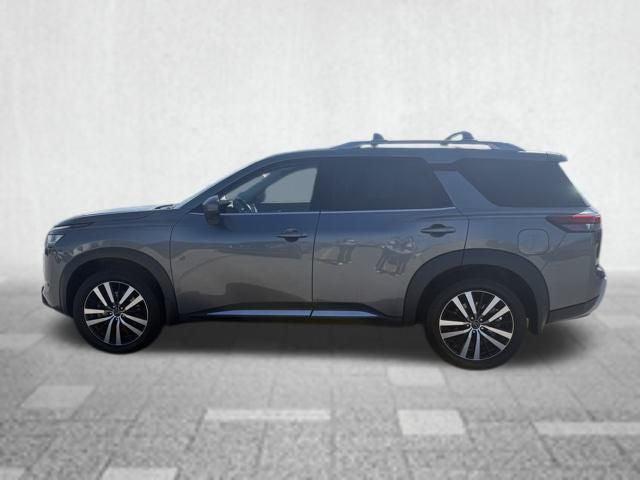 2023 Nissan Pathfinder Platinum 4WD