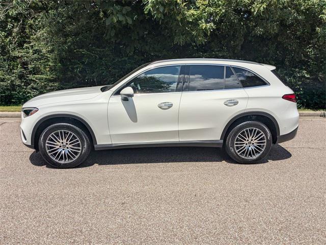 2025 Mercedes-Benz GLC 300 SUV