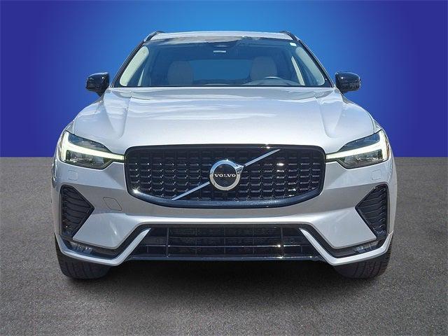 2023 Volvo XC60 B5 Plus Dark Theme