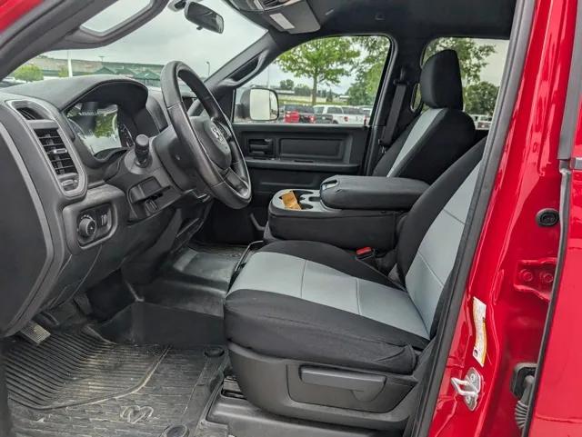 2022 RAM 3500 Tradesman Crew Cab 4x4 64 Box