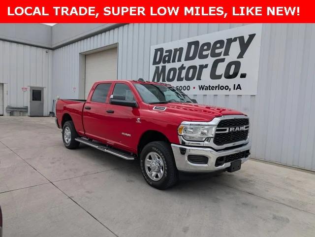2022 RAM 3500 Tradesman Crew Cab 4x4 64 Box