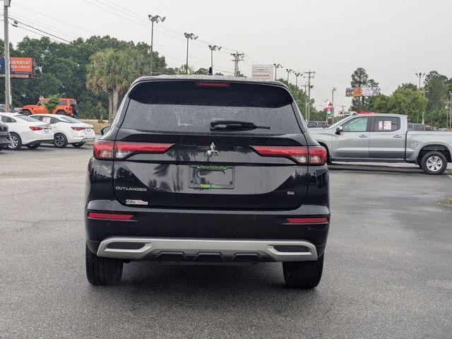 2024 Mitsubishi Outlander SE