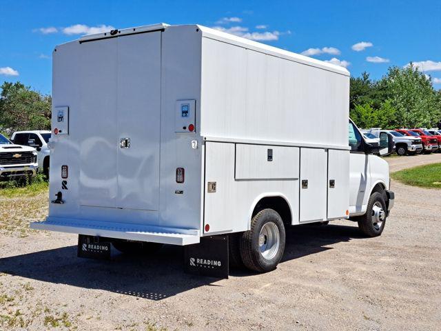 2025 Chevrolet Express Cutaway Work Van