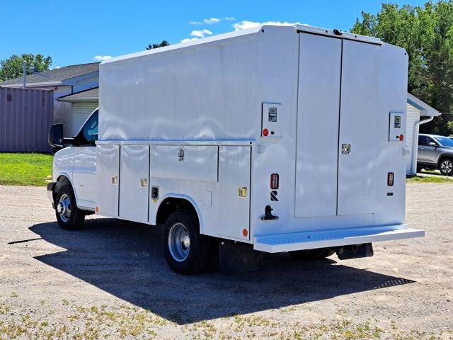 2025 Chevrolet Express Cutaway Work Van