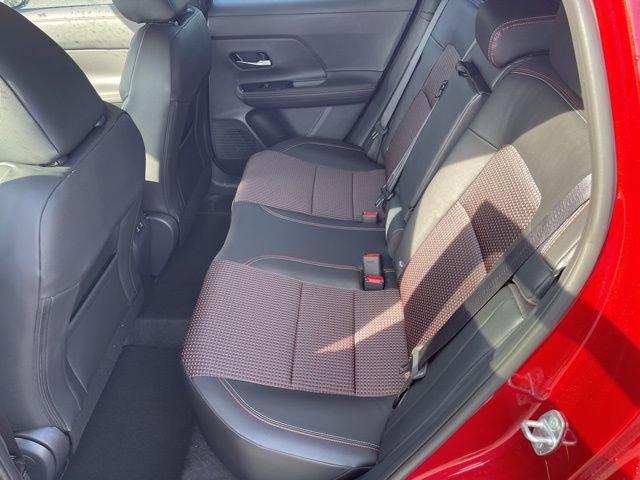 2025 Nissan Kicks SR FWD