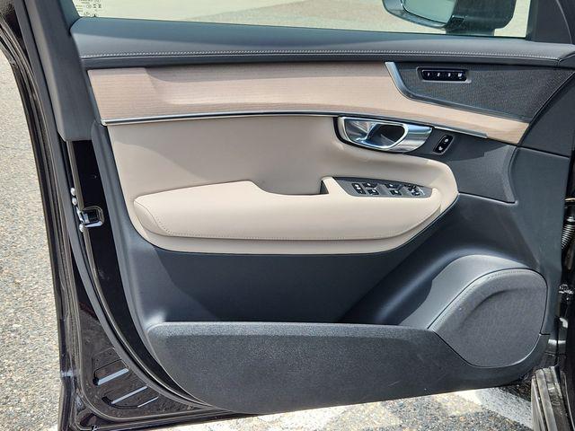 2026 Volvo XC90 Plus, B5 AWD Gas (mild hybrid), Gasoline, Bright, 7 Seats