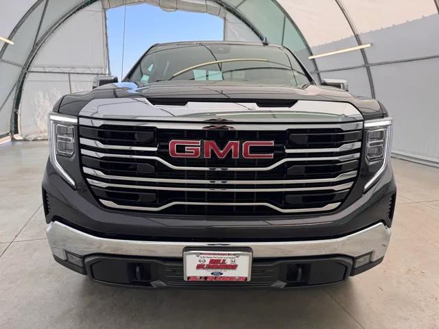 2022 GMC Sierra 1500 4WD Crew Cab Short Box SLT