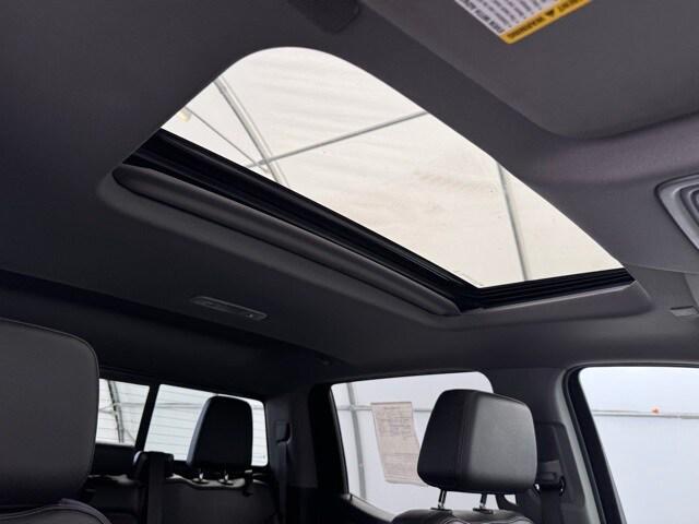 2022 GMC Sierra 1500 4WD Crew Cab Short Box SLT