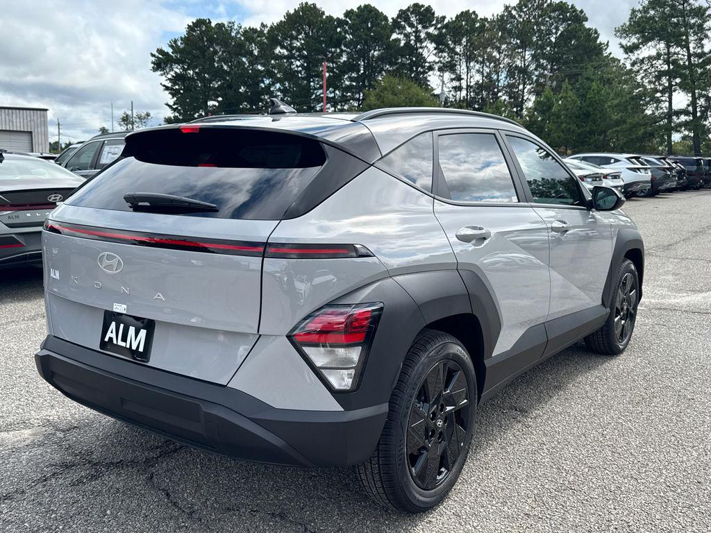 2026 Hyundai Kona SEL photo 4