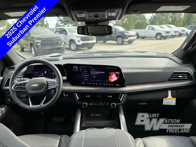 2025 Chevrolet Suburban 4WD Premier
