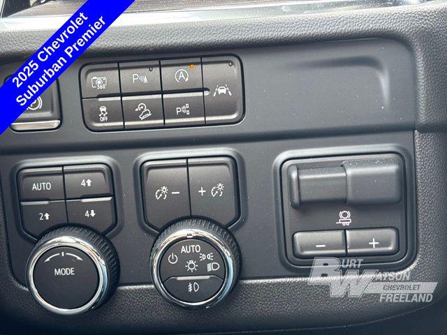 2025 Chevrolet Suburban 4WD Premier