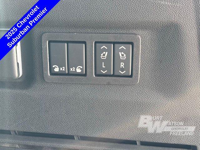 2025 Chevrolet Suburban 4WD Premier