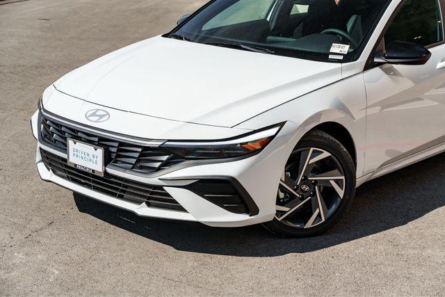 2025 Hyundai Elantra Hybrid SEL Sport