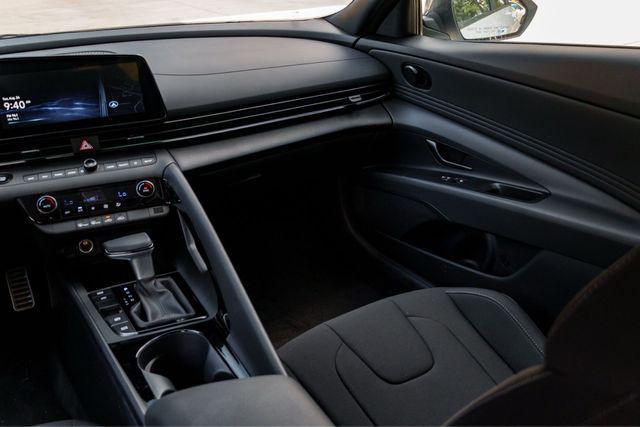 2025 Hyundai Elantra Hybrid SEL Sport
