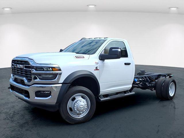 2026 RAM Ram 5500 Chassis Cab RAM 5500 TRADESMAN CHASSIS REGULAR CAB 4X4 84 CA