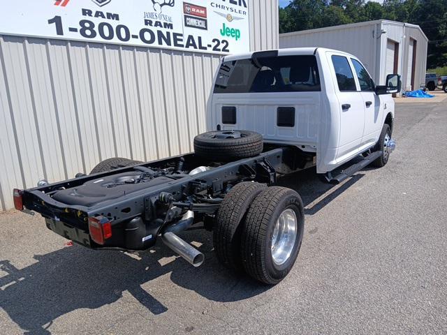 2026 RAM Ram 3500 Chassis Cab RAM 3500 TRADESMAN CREW CAB CHASSIS 4X4 60 CA 2026 RAM Ram 3500 Chassis Cab RAM 3500 TRADESMAN CREW CAB CHASSIS 4X4 60 CA