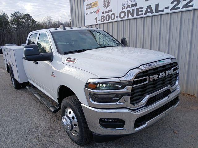 2026 RAM Ram 3500 Chassis Cab RAM 3500 TRADESMAN CREW CAB CHASSIS 4X4 60 CA 2026 RAM Ram 3500 Chassis Cab RAM 3500 TRADESMAN CREW CAB CHASSIS 4X4 60 CA