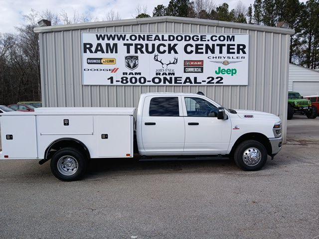 2026 RAM Ram 3500 Chassis Cab RAM 3500 TRADESMAN CREW CAB CHASSIS 4X4 60 CA 2026 RAM Ram 3500 Chassis Cab RAM 3500 TRADESMAN CREW CAB CHASSIS 4X4 60 CA