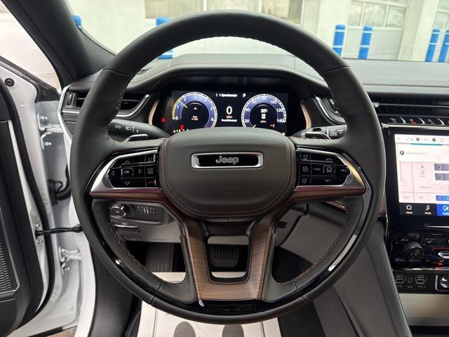 2025 Jeep Grand Cherokee GRAND CHEROKEE L SUMMIT 4X4 2025 Jeep Grand Cherokee GRAND CHEROKEE L SUMMIT 4X4