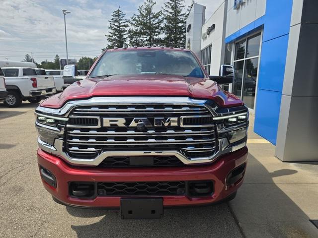 2026 RAM Ram 3500 RAM 3500 LIMITED CREW CAB 4X4 8 BOX