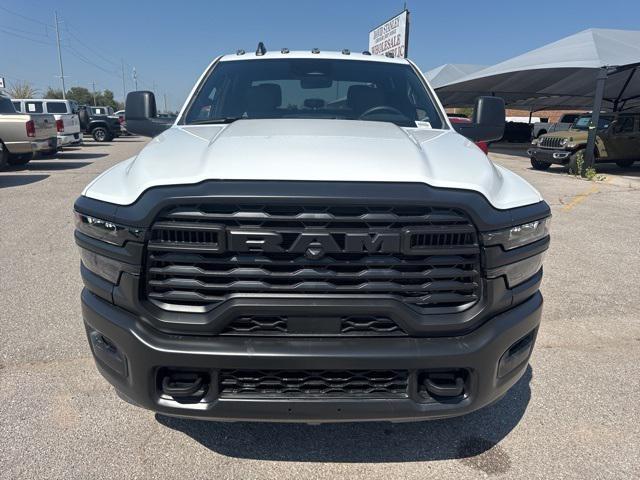 2026 RAM Ram 3500 Chassis Cab RAM 3500 TRADESMAN CREW CAB CHASSIS 4X4 60 CA