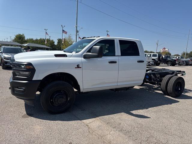 2026 RAM Ram 3500 Chassis Cab RAM 3500 TRADESMAN CREW CAB CHASSIS 4X4 60 CA