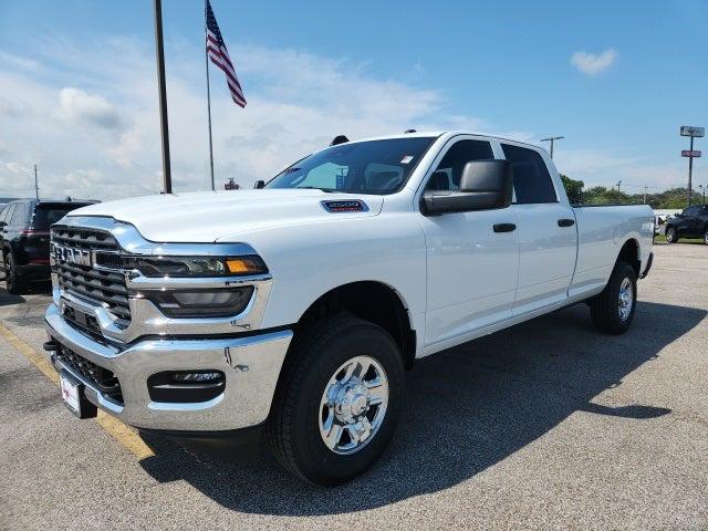 2026 RAM Ram 2500 RAM 2500 TRADESMAN CREW CAB 4X4 8 BOX
