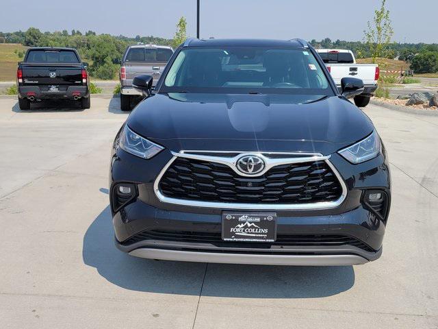 2022 Toyota Highlander Platinum