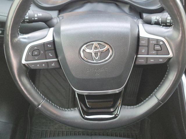 2022 Toyota Highlander Platinum