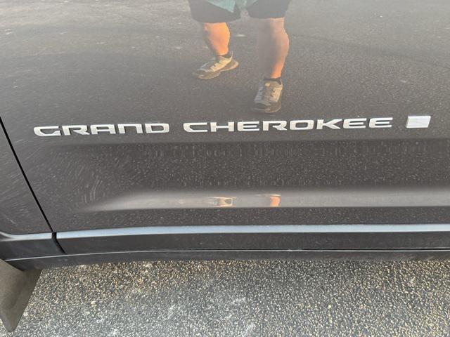 2025 Jeep Grand Cherokee Laredo X 4x4