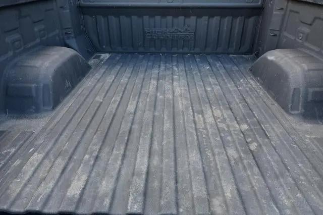 2022 Chevrolet Silverado 1500 4WD Crew Cab Short Bed High Country