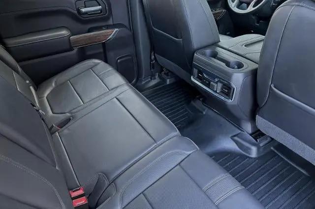 2022 Chevrolet Silverado 1500 4WD Crew Cab Short Bed High Country