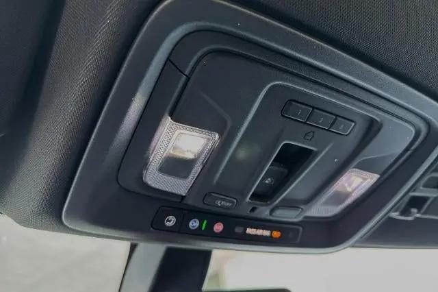 2022 Chevrolet Silverado 1500 4WD Crew Cab Short Bed High Country