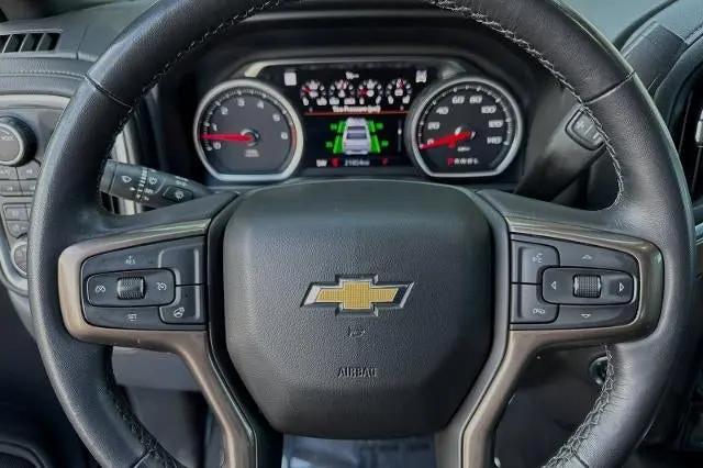 2022 Chevrolet Silverado 1500 4WD Crew Cab Short Bed High Country