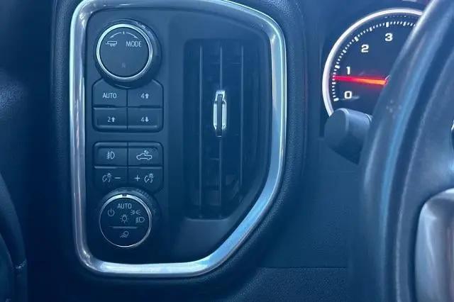 2022 Chevrolet Silverado 1500 4WD Crew Cab Short Bed High Country