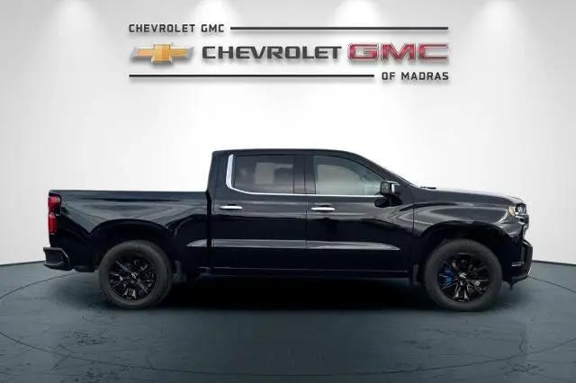 2022 Chevrolet Silverado 1500 4WD Crew Cab Short Bed High Country