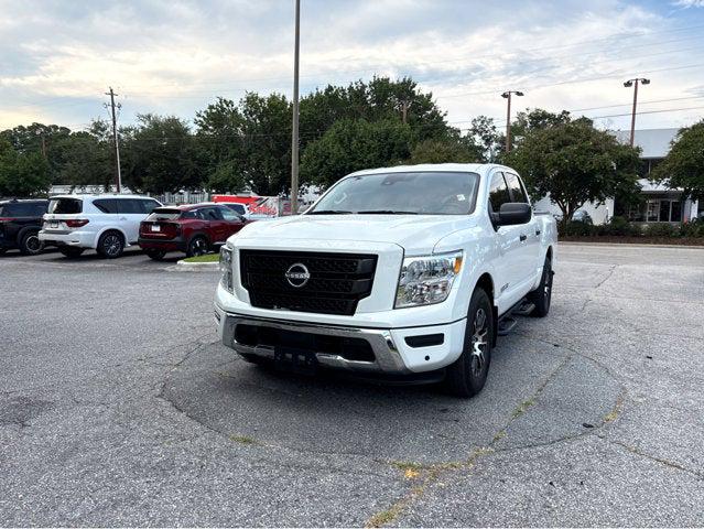 2024 Nissan TITAN Crew Cab SV 4x2