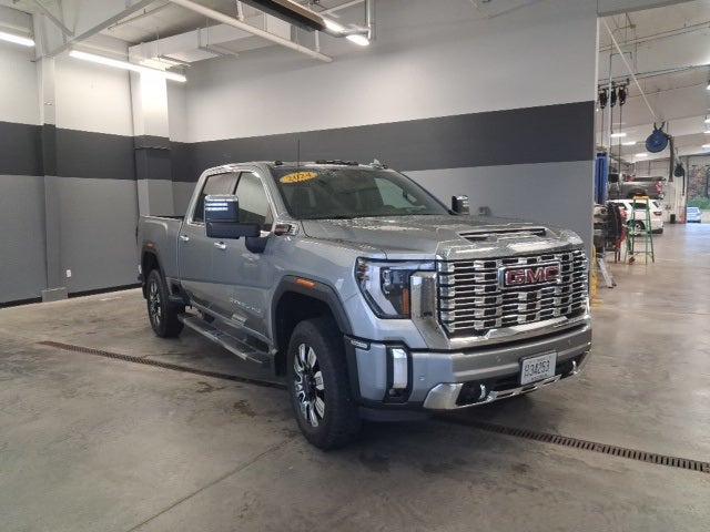 2024 GMC Sierra 3500HD 4WD Crew Cab Standard Bed Denali