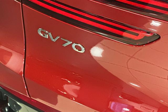 2026 Genesis GV70 2.5T