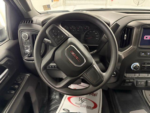 2025 GMC Sierra 3500HD Pro